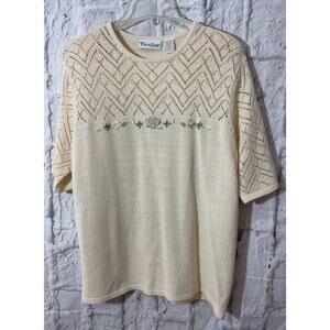 Vintage TanJay 80’s 90’s Sweater Cottage Large Embroidered Cream